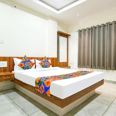 Fabhotel Shree Nakoda Paradise Ujjain Bagian luar foto