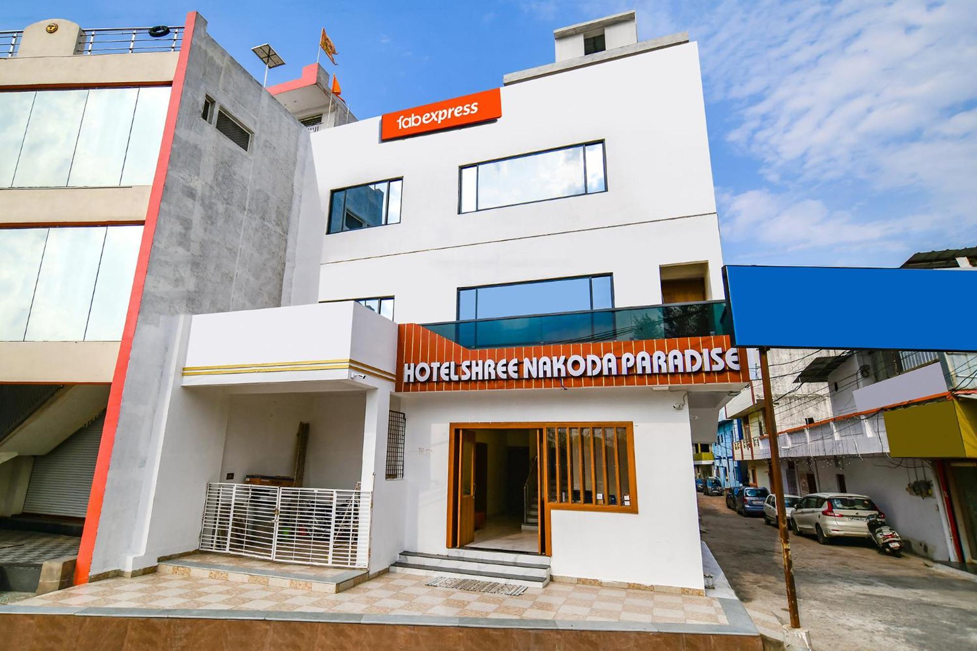 Fabhotel Shree Nakoda Paradise Ujjain Bagian luar foto